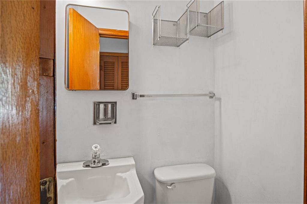 7139 Lafayette Avenue Property Photo 6