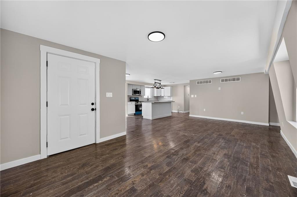8497 Mockingbird Lane Property Photo 7