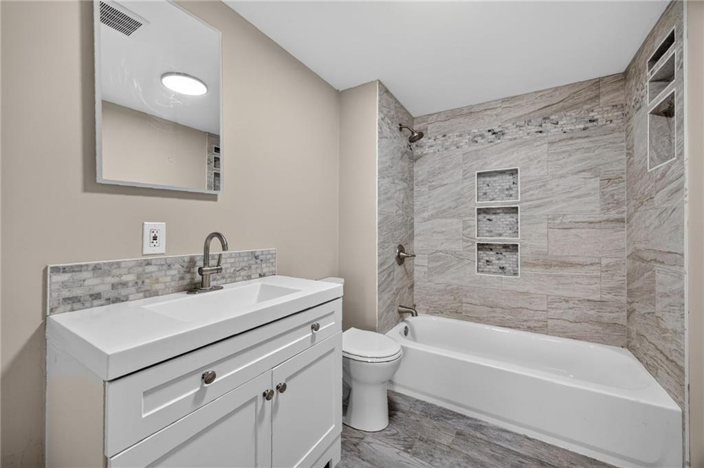 8497 Mockingbird Lane Property Photo 13
