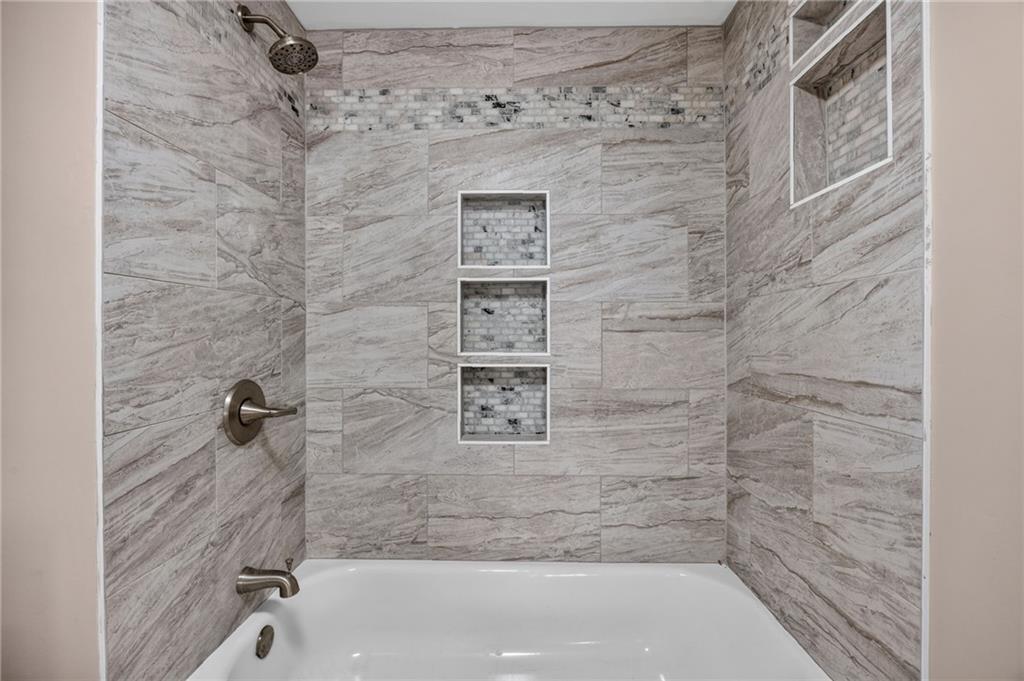 8497 Mockingbird Lane Property Photo 14