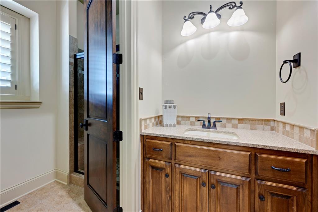 14105 Nicklaus Drive Property Photo 8
