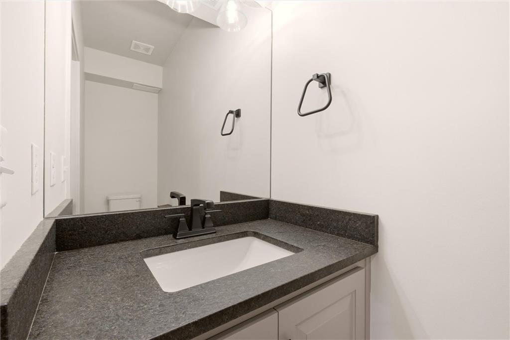 2818 Ne 102nd Street Property Photo 49