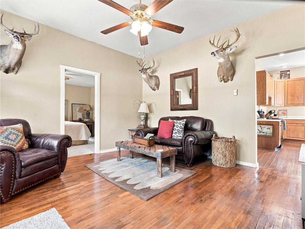 12927 N Garner Road Property Photo 10