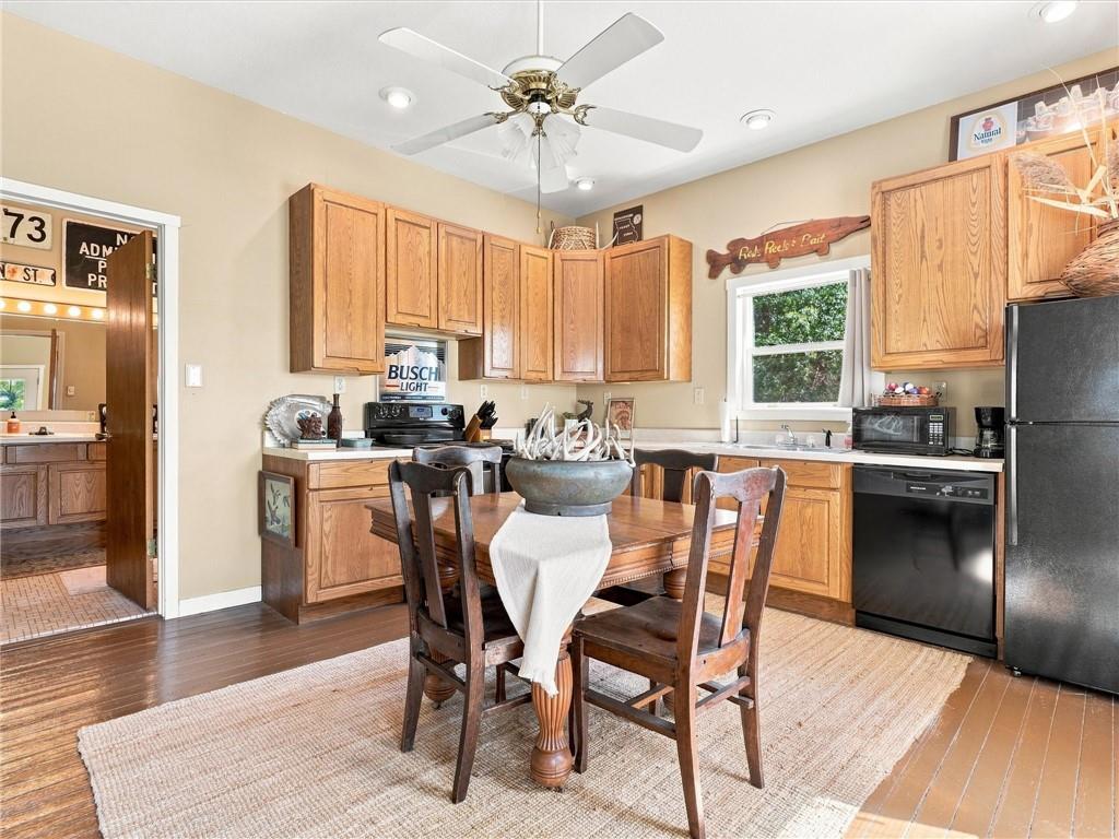 12927 N Garner Road Property Photo 14