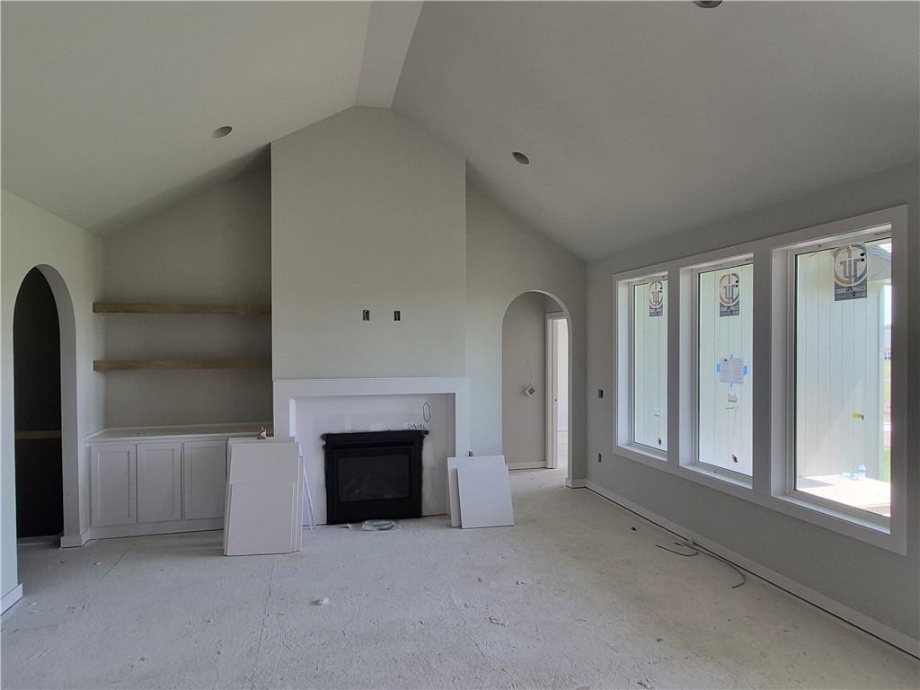 5008 N 146th Street Property Photo 9