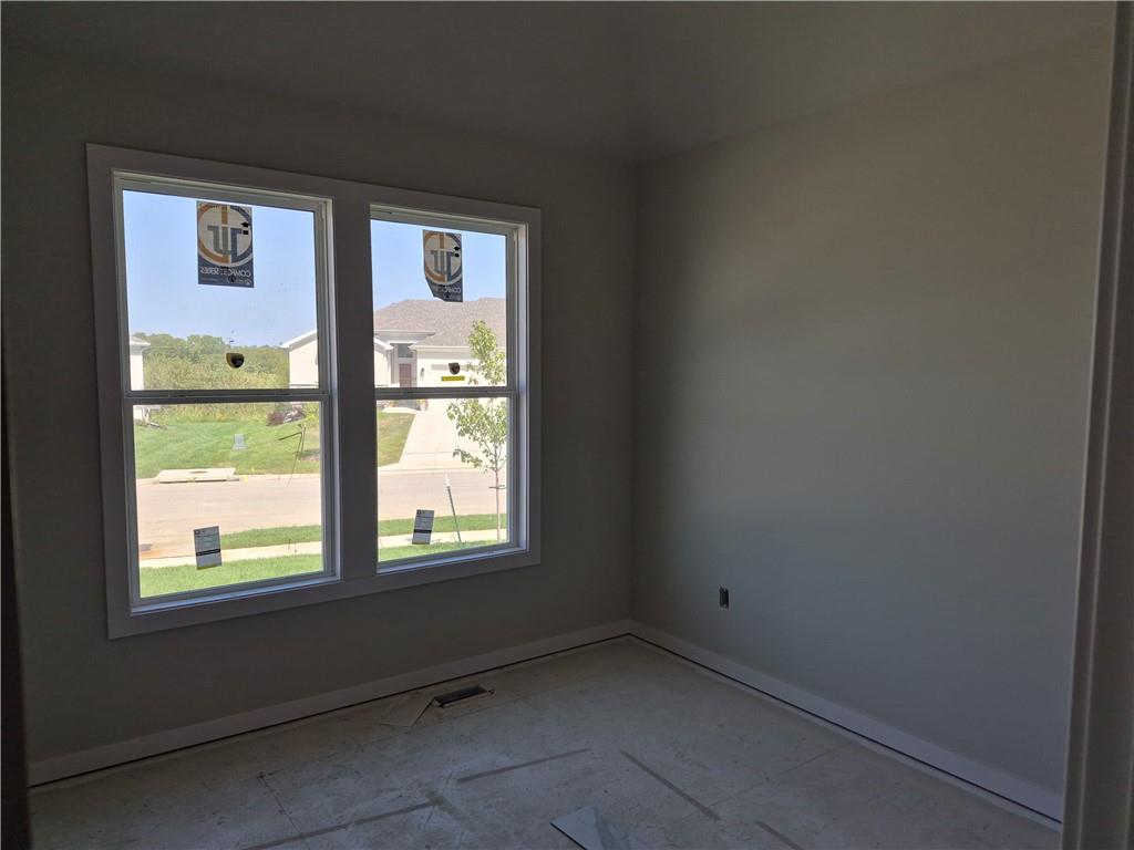 5008 N 146th Street Property Photo 20