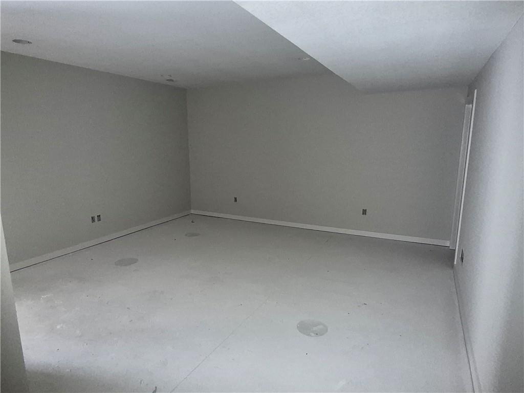 5008 N 146th Street Property Photo 22