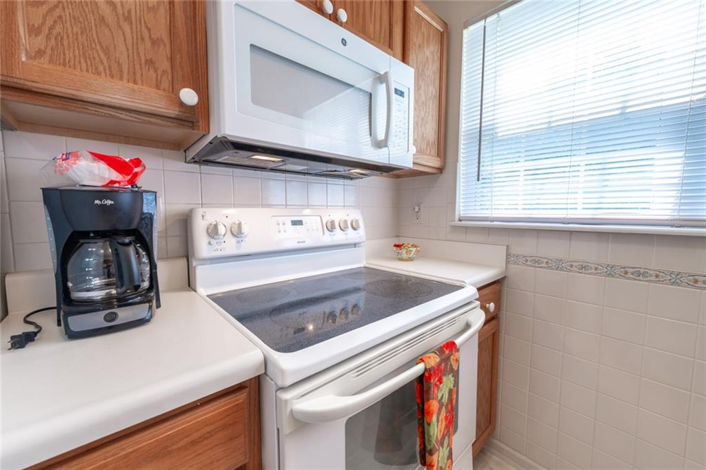 2283 Ne 68th Street Property Photo 13