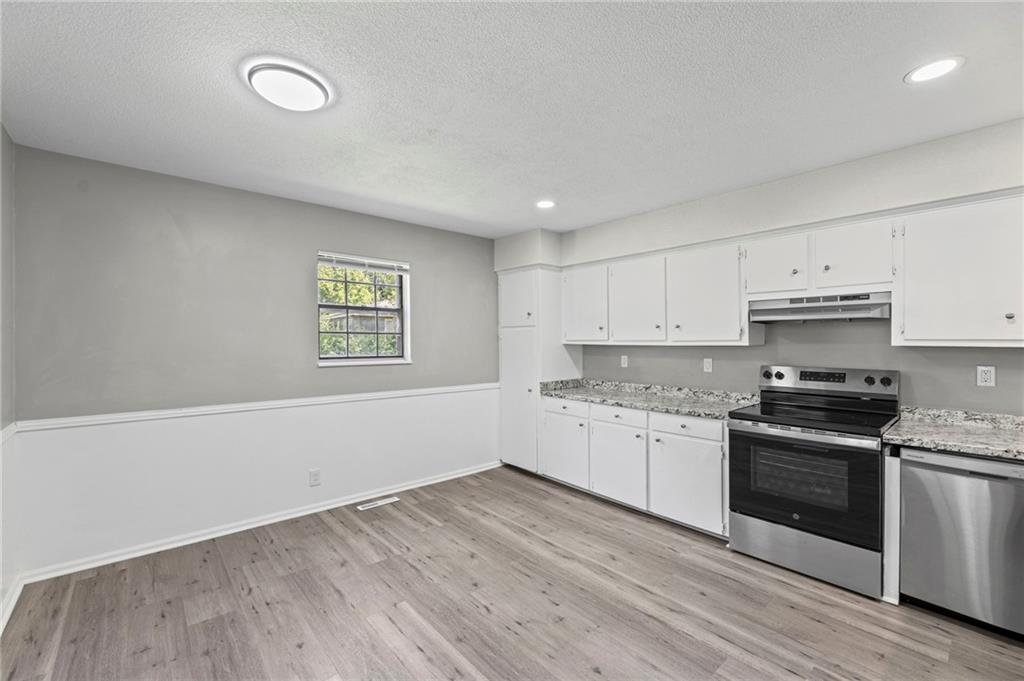 307 E 165th Street Property Photo 12