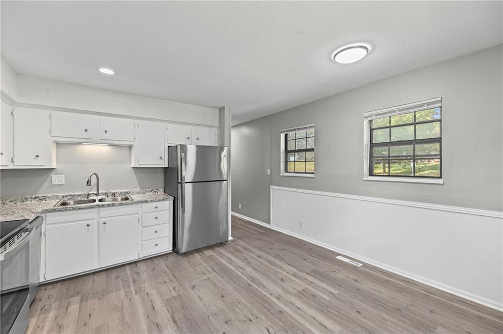 307 E 165th Street Property Photo 14