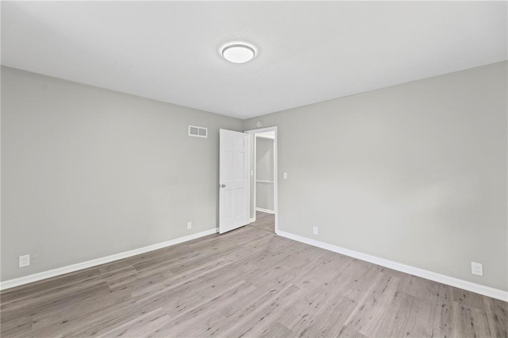 307 E 165th Street Property Photo 22