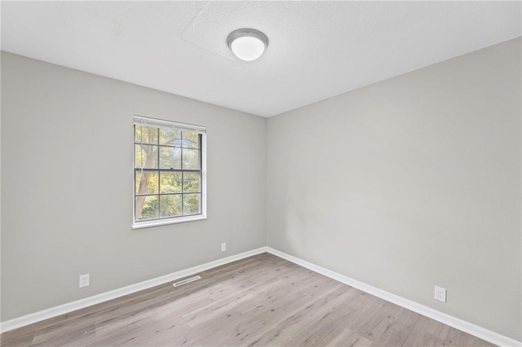 307 E 165th Street Property Photo 23