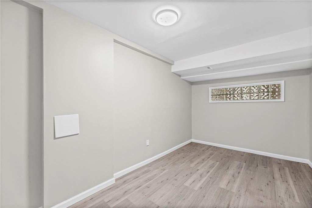 307 E 165th Street Property Photo 40