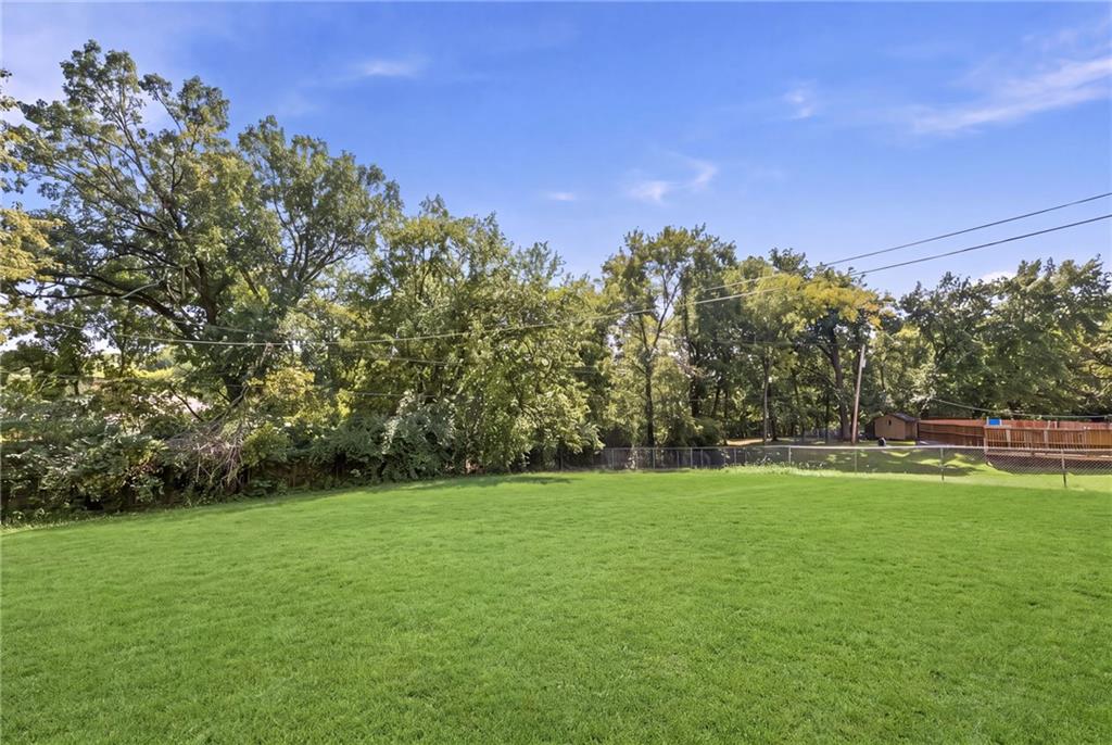 307 E 165th Street Property Photo 46