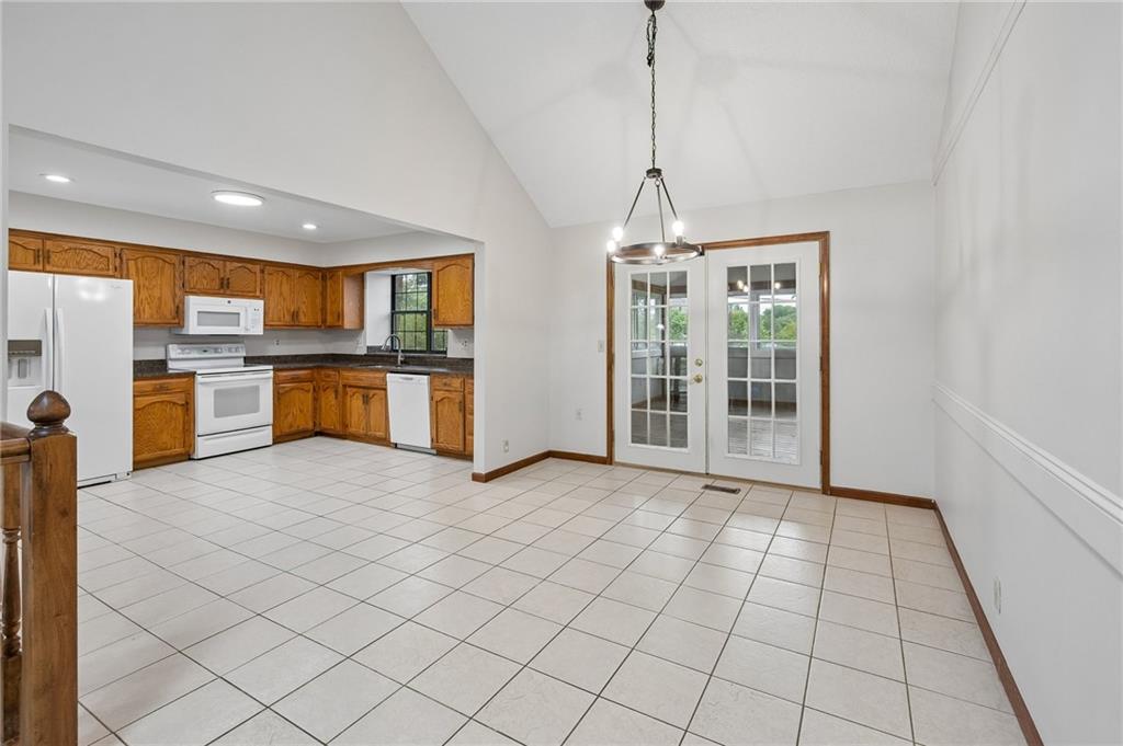 10312 Haskins Street Property Photo 8