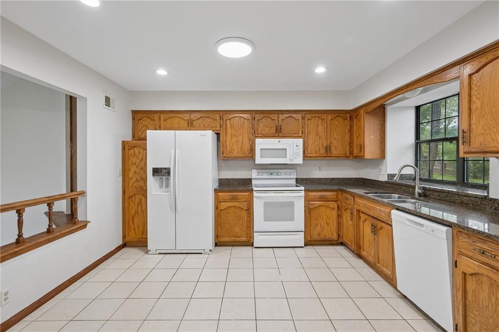 10312 Haskins Street Property Photo 9