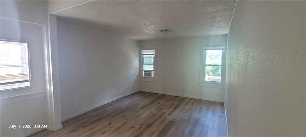 2950 Lockridge Street Property Photo 10