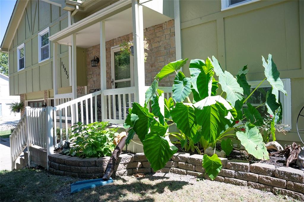 15903 Slater Avenue Property Photo 2