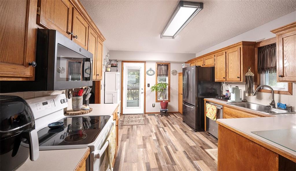 15903 Slater Avenue Property Photo 10