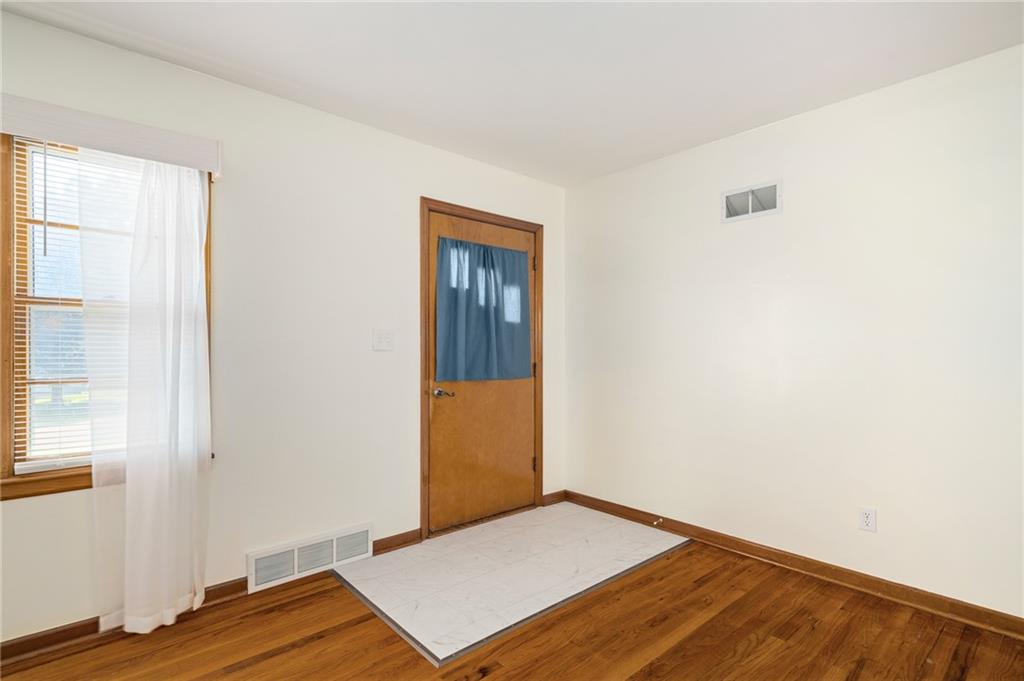10112 E 79th Terrace Property Photo 12