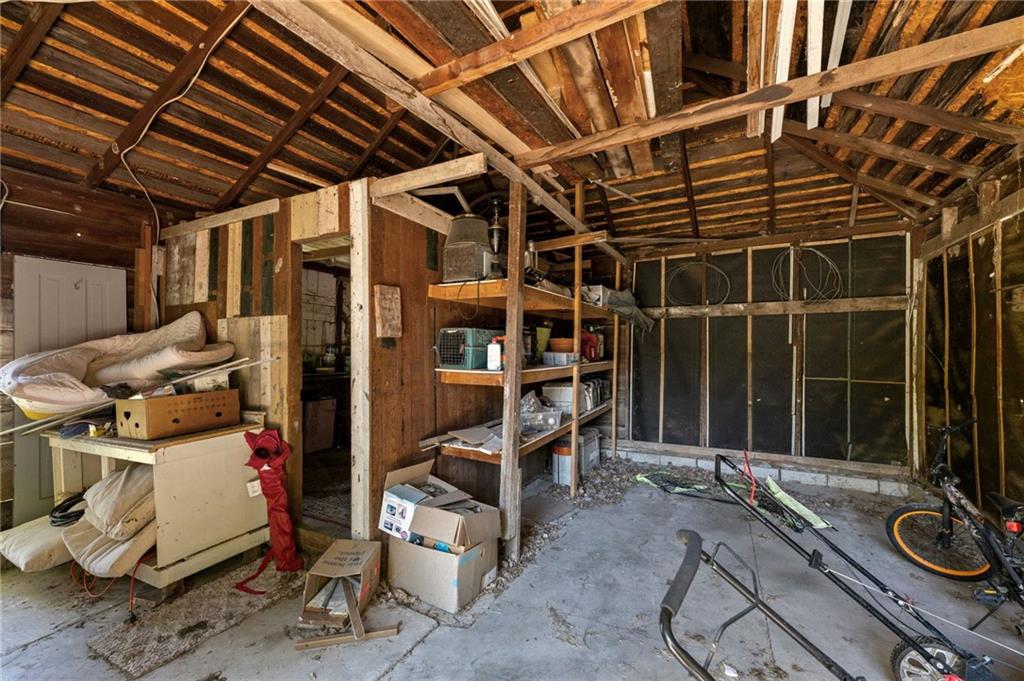 324 W 3rd Avenue Property Photo 34