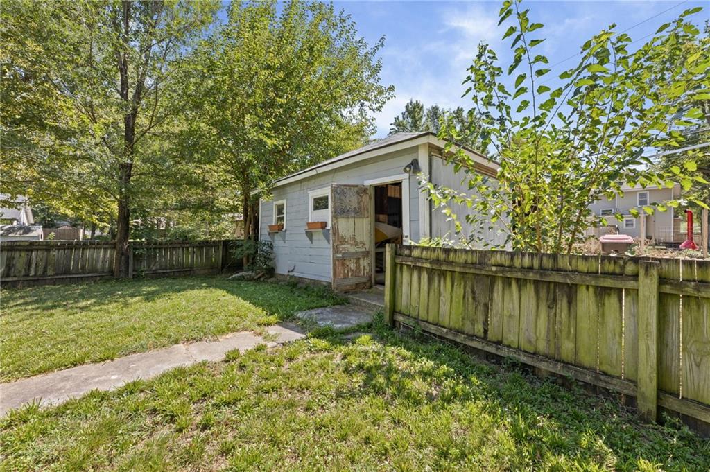 324 W 3rd Avenue Property Photo 36