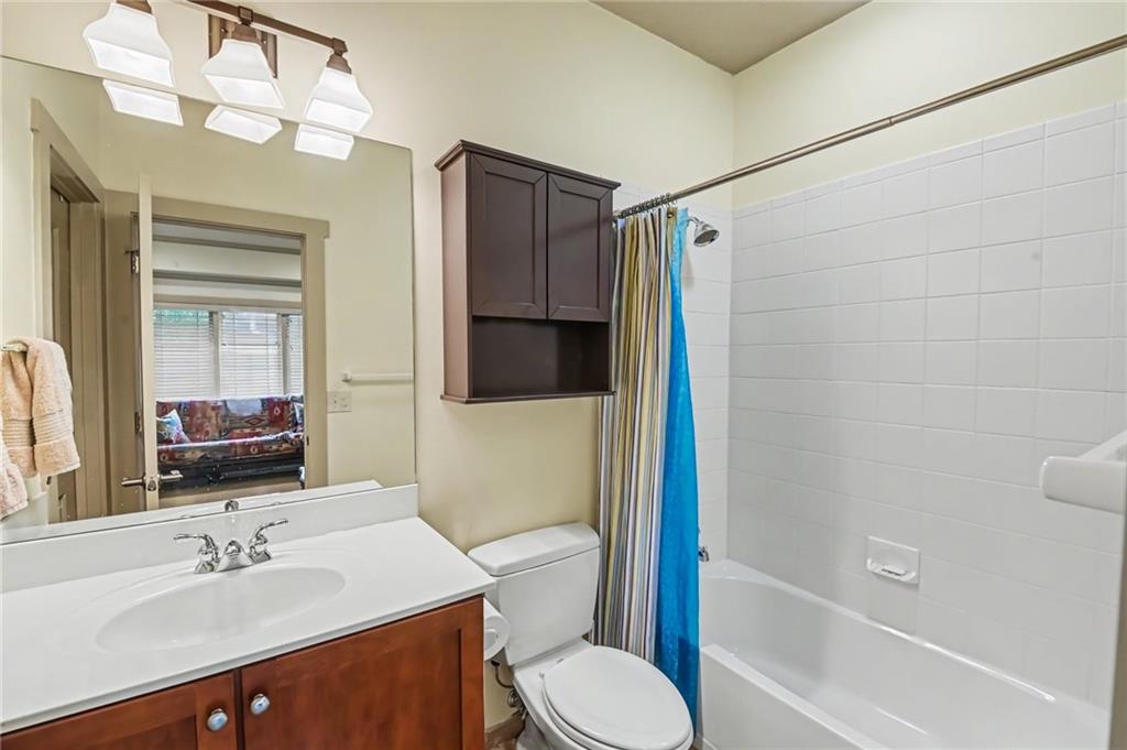19420 W 102nd Street Property Photo 21