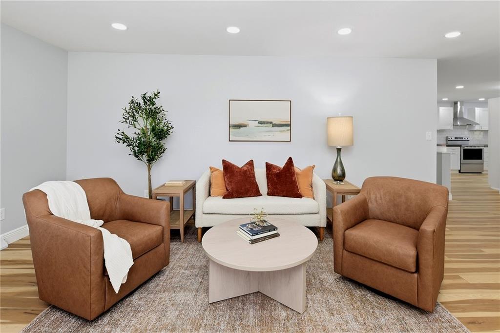 1620 Spruce Street Property Photo 3