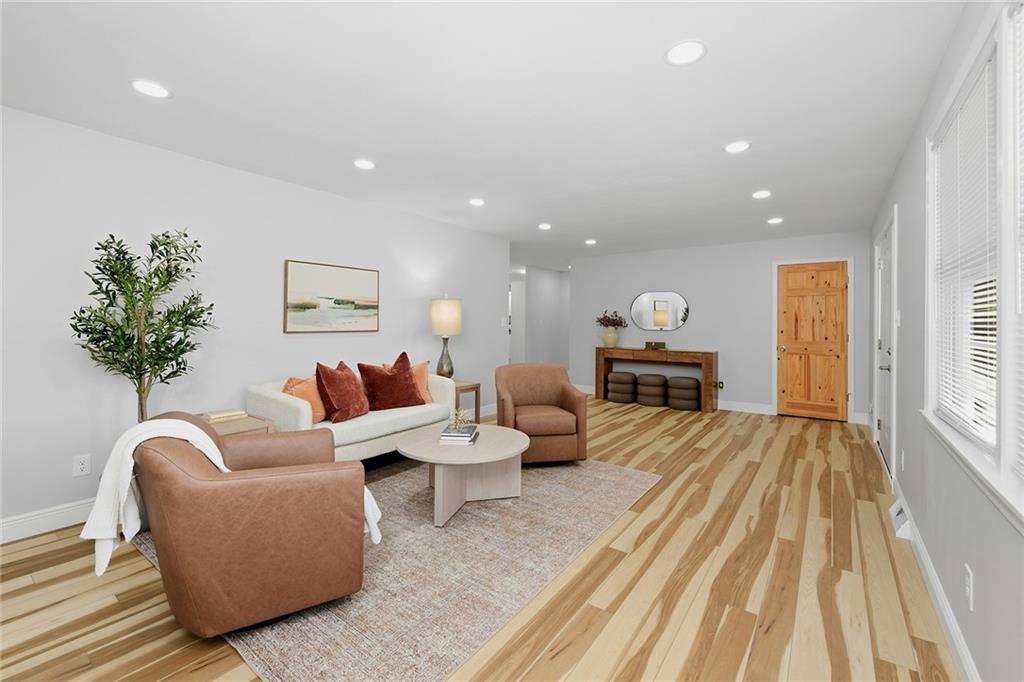 1620 Spruce Street Property Photo 4
