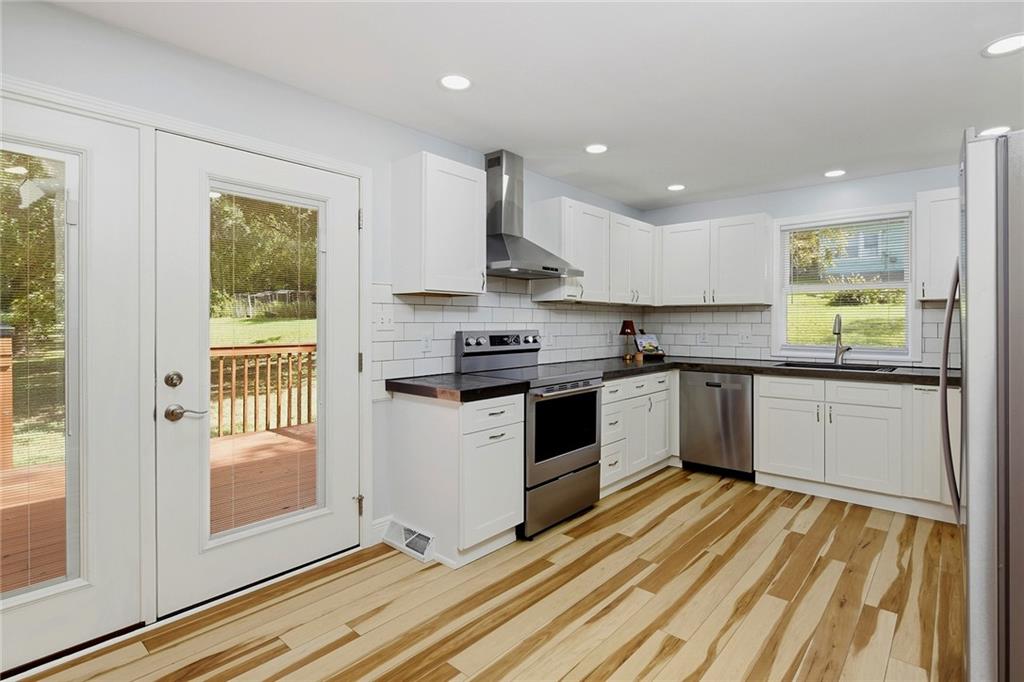 1620 Spruce Street Property Photo 9