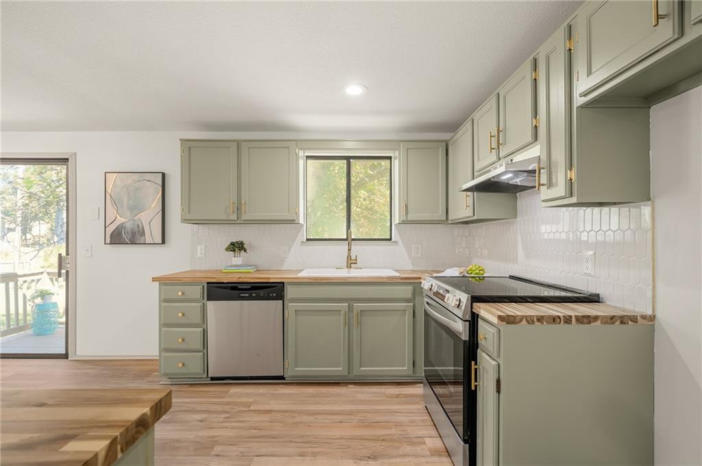 2116 E Mohawk Drive Property Photo 15