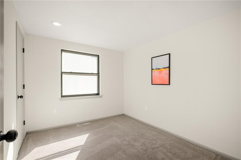 2116 E Mohawk Drive Property Photo 23