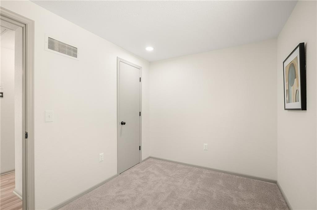 2116 E Mohawk Drive Property Photo 30