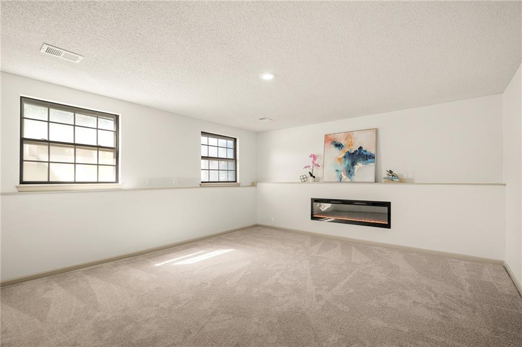 2116 E Mohawk Drive Property Photo 31