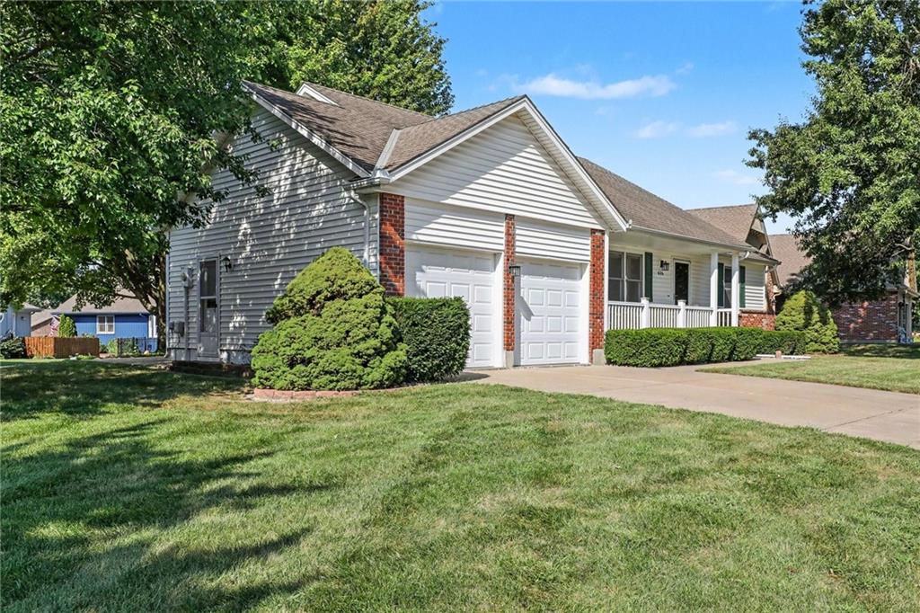 616 Sw Hoke Lane Property Photo 4