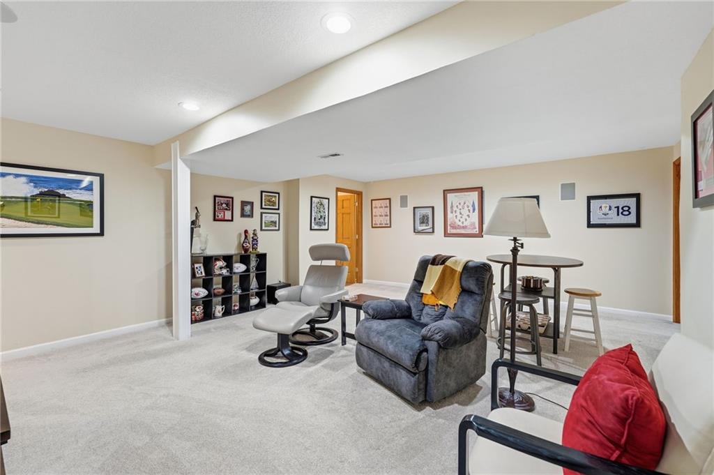 1628 Ne Westwind Drive Property Photo 29