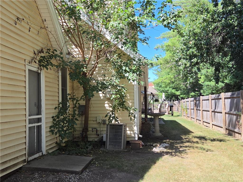 4506 W 90th Street Property Photo 3