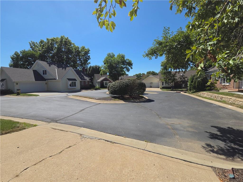 4506 W 90th Street Property Photo 6