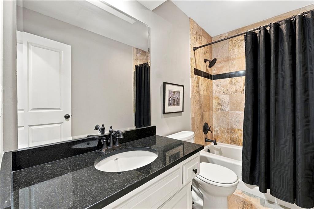 12130 England Street Property Photo 21