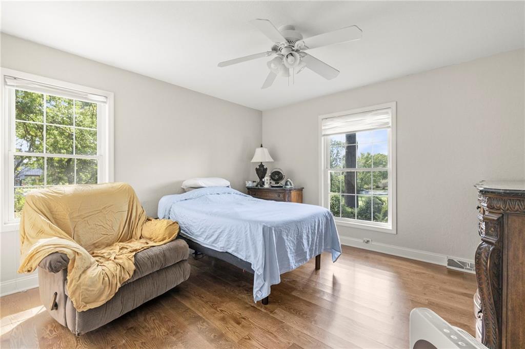 13105 S Lakeshore Drive Property Photo 24