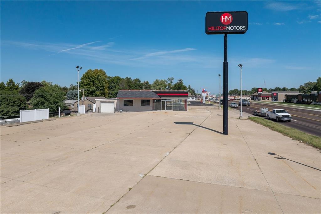 1710 S Belt Highway Property Photo 3