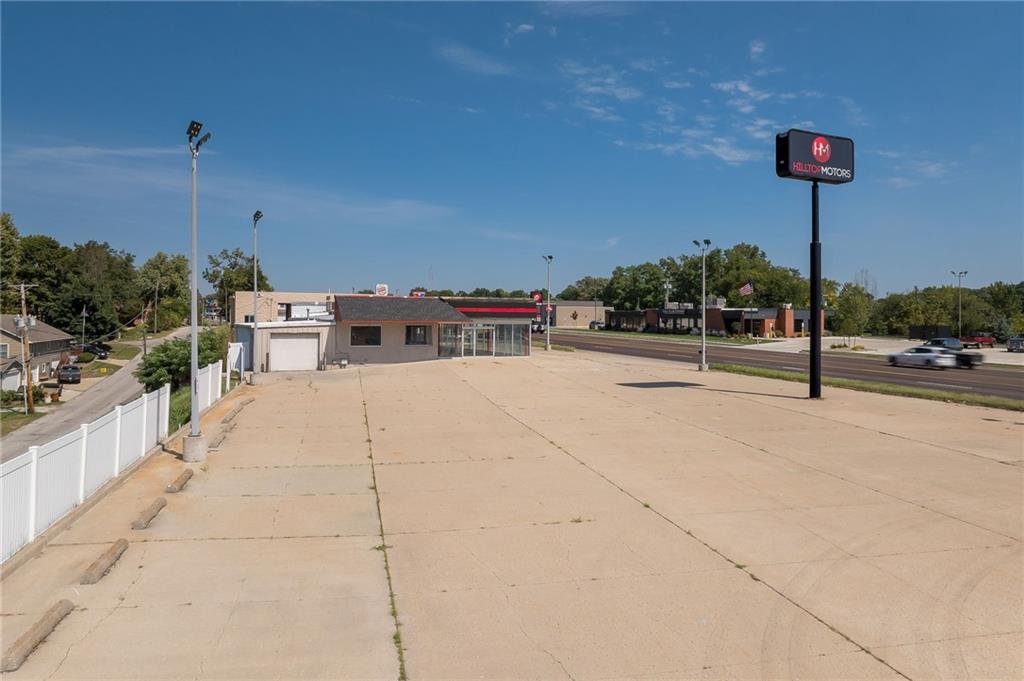 1710 S Belt Highway Property Photo 4