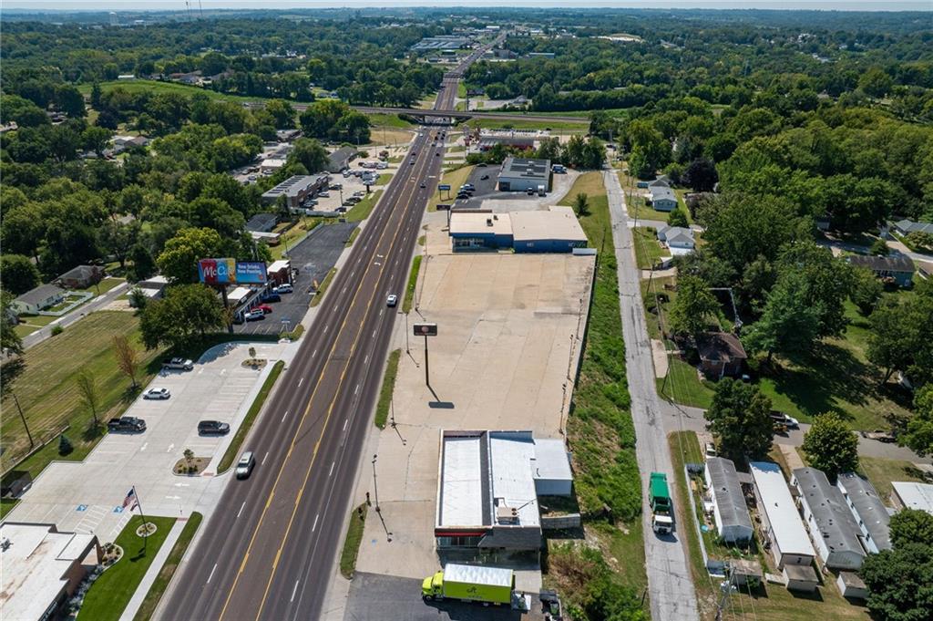 1710 S Belt Highway Property Photo 7