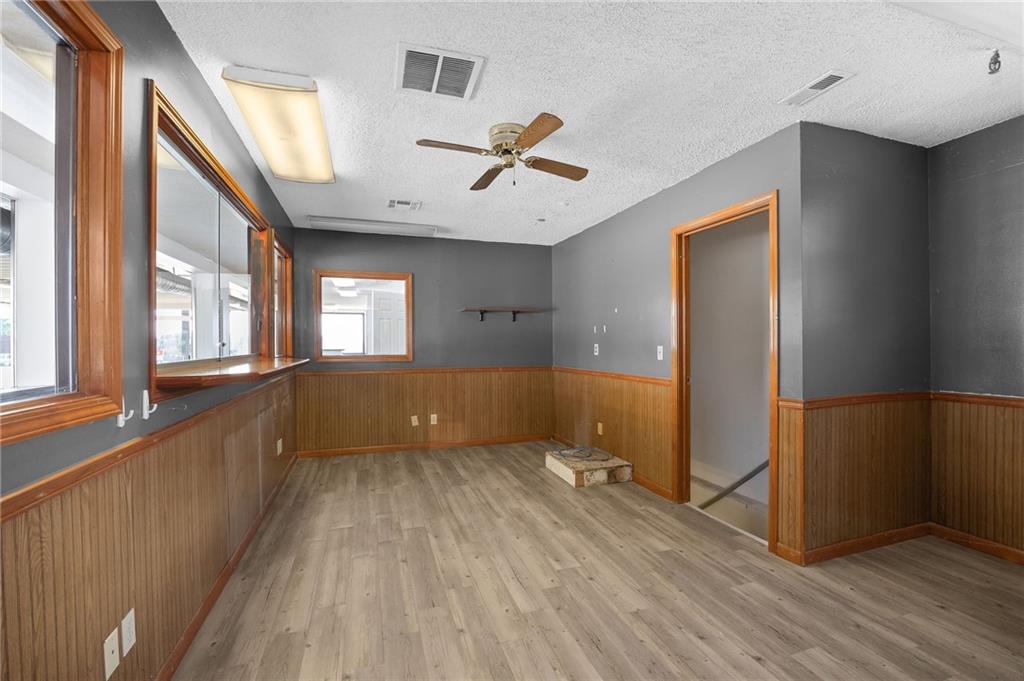 1710 S Belt Highway Property Photo 21