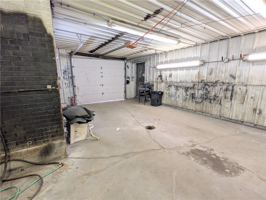 1710 S Belt Highway Property Photo 31