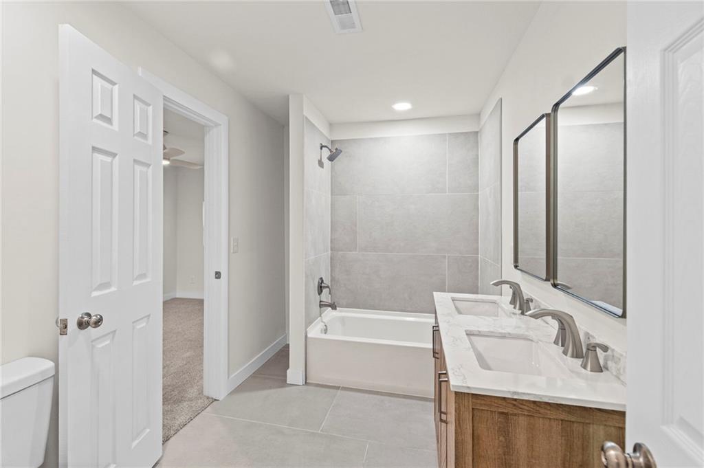 175 W 3rd Street Property Photo 20