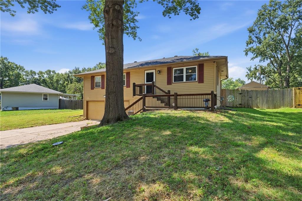 1304 Clark Avenue Property Photo 3