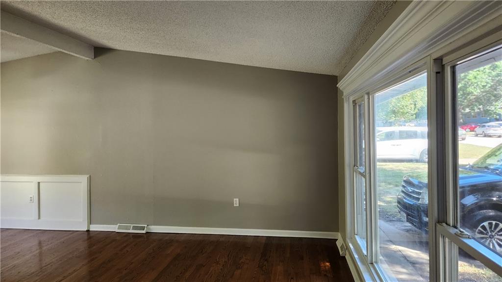 509 Indian Trail Property Photo 2