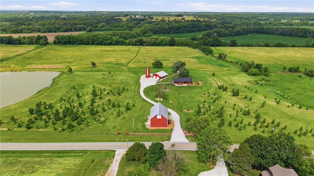 17322 State Rt E Highway Property Photo 9