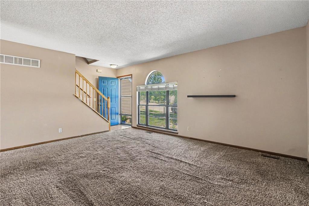 216 Stonebridge Lane Property Photo 3
